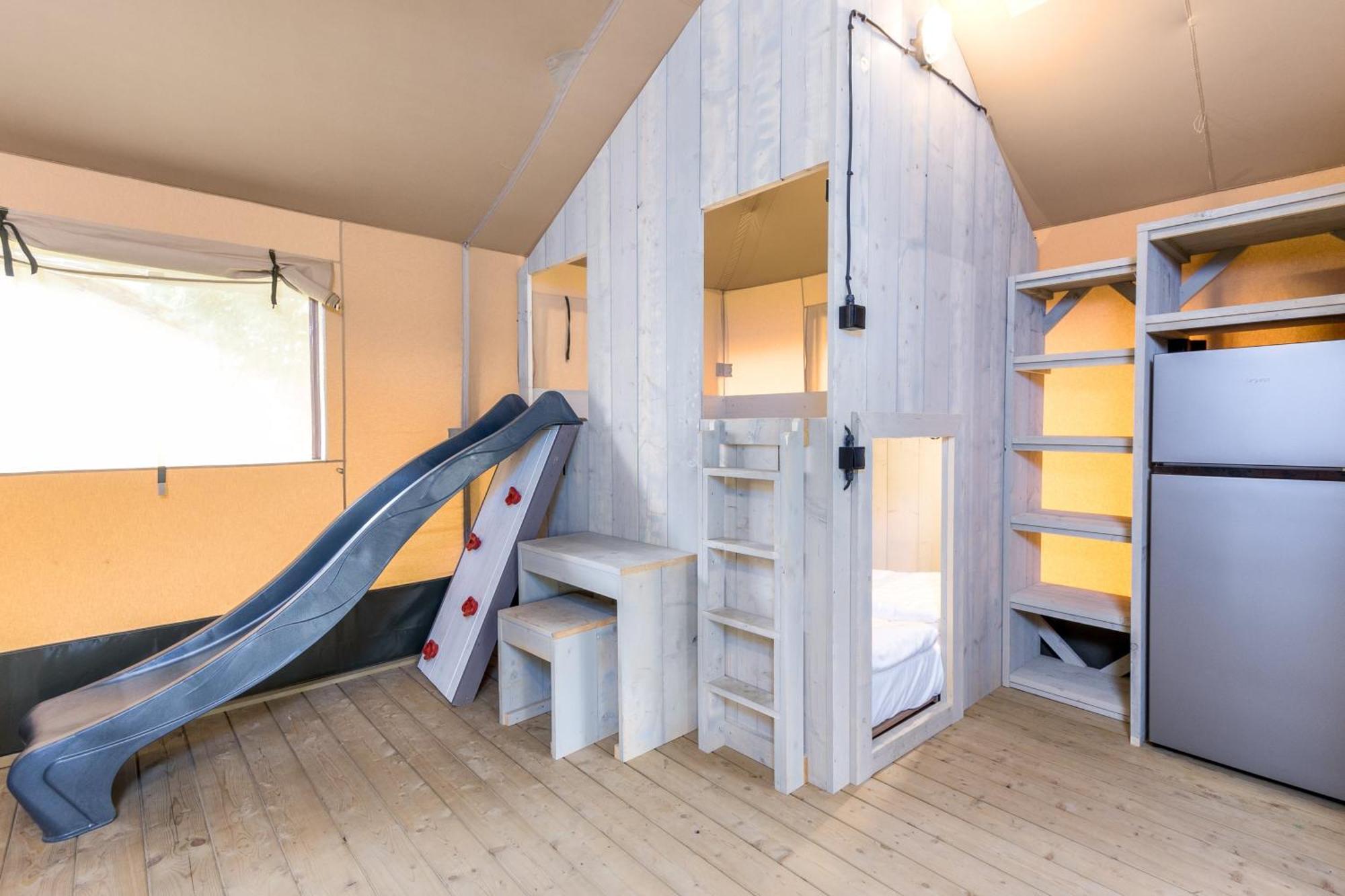 Landal Glamping Neufchateau Hotell Eksteriør bilde