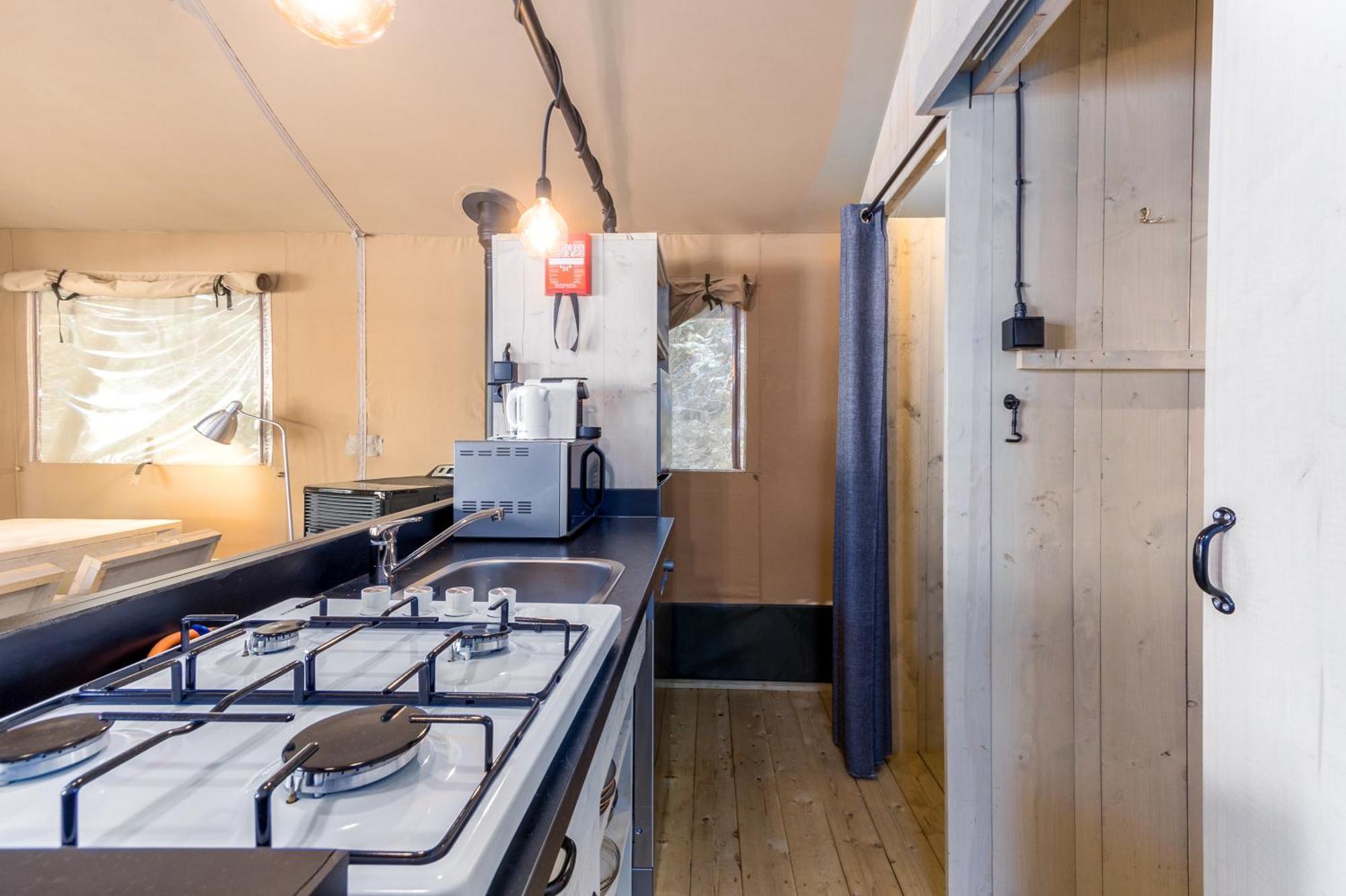Landal Glamping Neufchateau Hotell Rom bilde