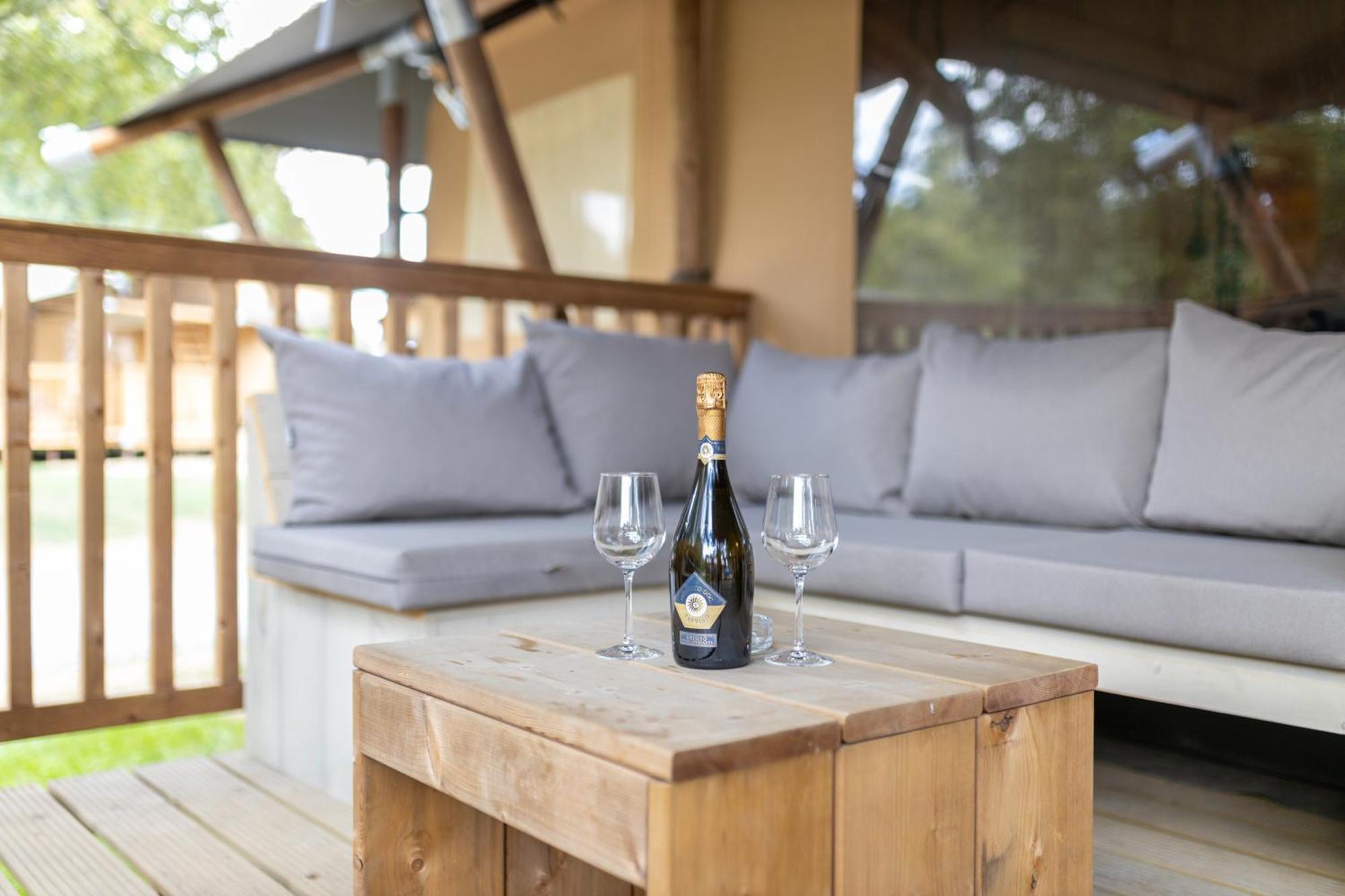 Landal Glamping Neufchateau Hotell Rom bilde