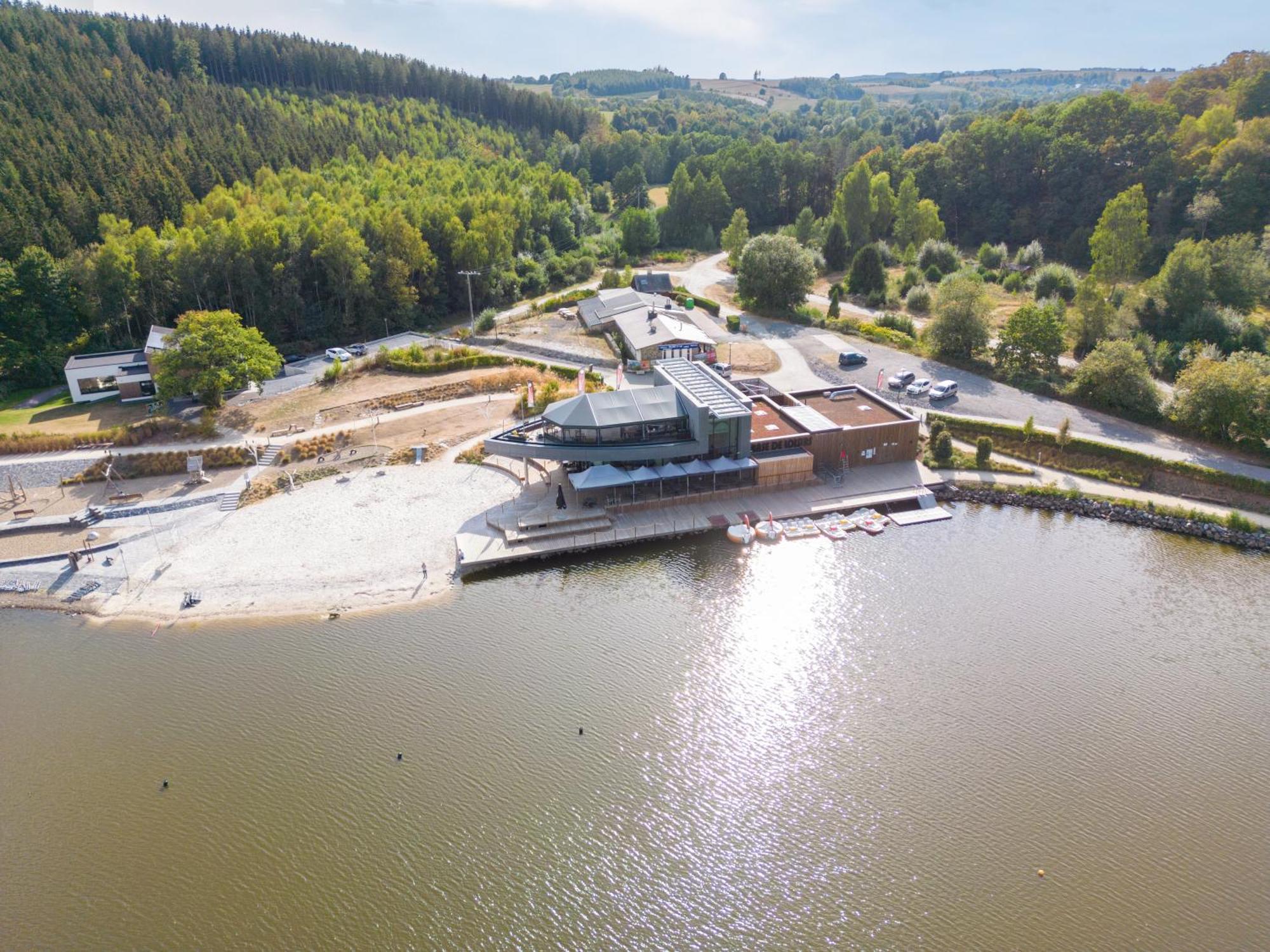 Landal Glamping Neufchateau Hotell Eksteriør bilde
