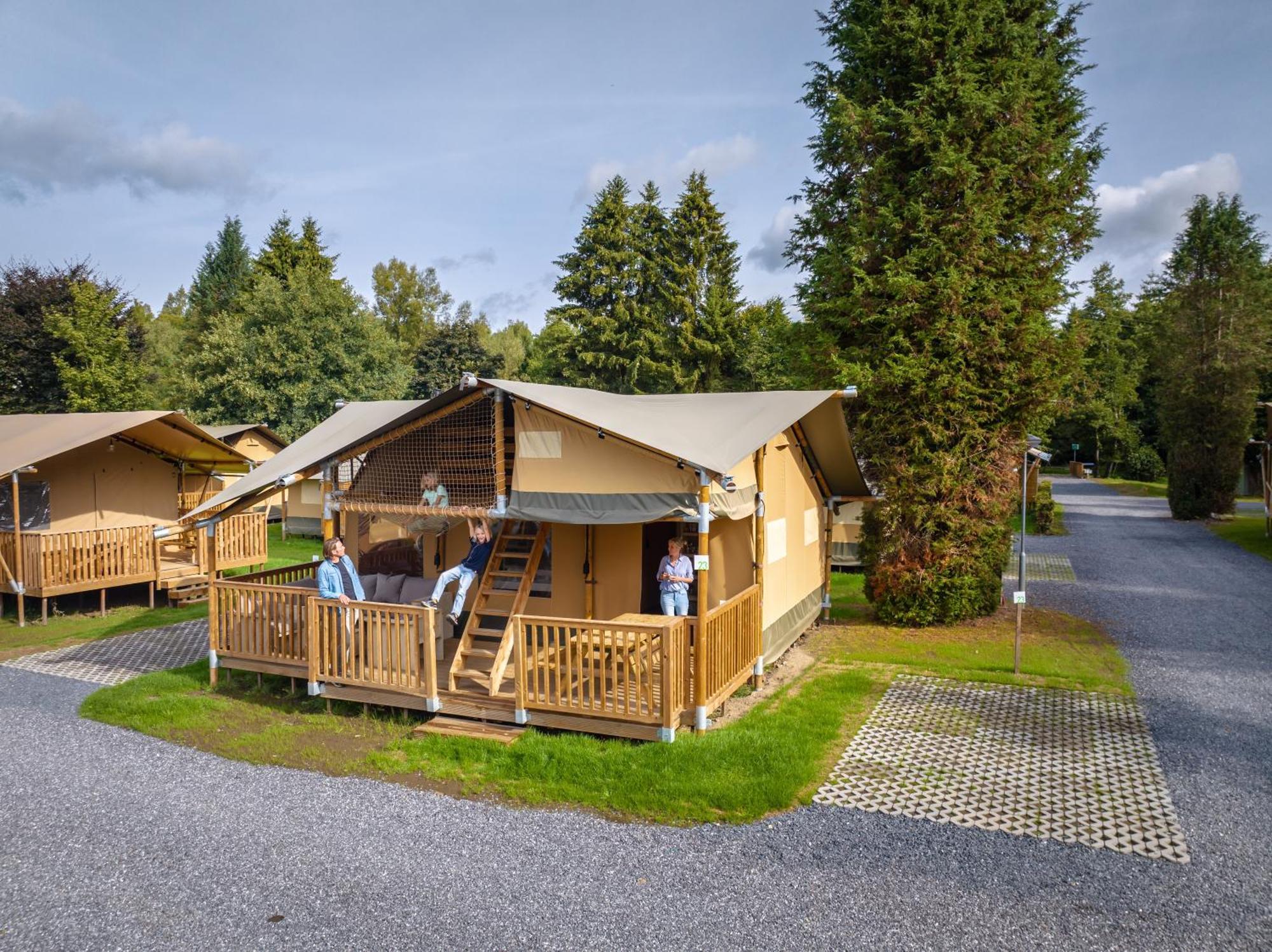 Landal Glamping Neufchateau Hotell Eksteriør bilde
