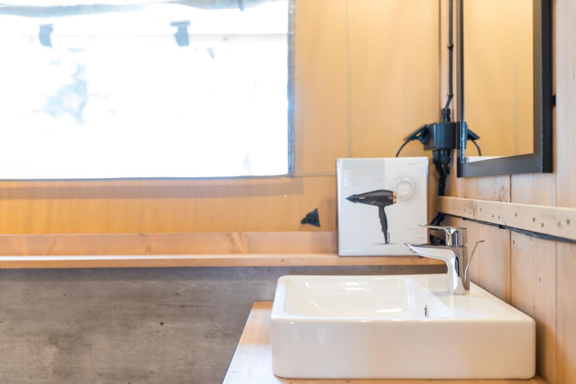 Landal Glamping Neufchateau Hotell Rom bilde